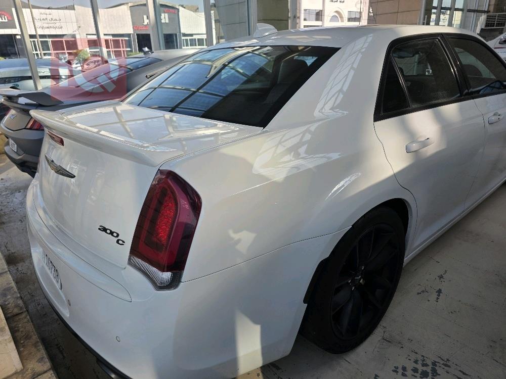 كرايسلر 300